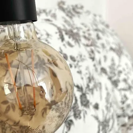 Le Pommeraye Апартаменты *